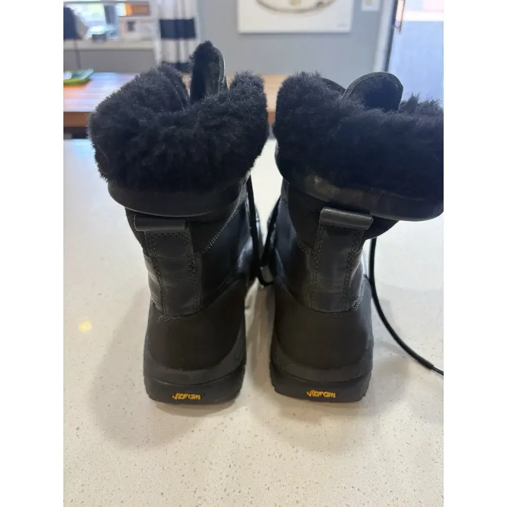 UGG black butte